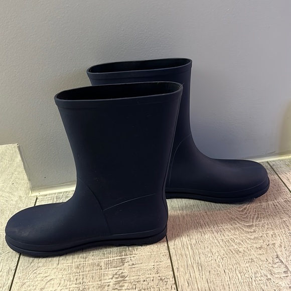 Cat & Jack Other - CAT & JACK CHILD RAIN/SNOW BOOTS